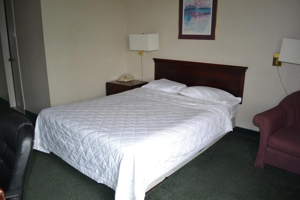 Town Inn & Suites South Plainfield-Piscataway Exterior photo